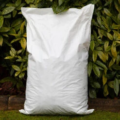 Spruce Bark Mulch 11 Spruce Bark Mulch -Yougarden Shop 100061 4