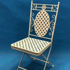 Cream Cafe Folding Chair