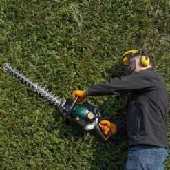 Webb 26cc Double Sided Petrol Hedge Trimmer 14 Webb 26cc Double Sided Petrol Hedge Trimmer -Yougarden Shop 180035 5