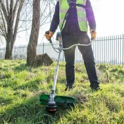 Webb BC33 33cc 2 Stroke Petrol Brushcutter 13 Webb BC33 33cc 2 Stroke Petrol Brushcutter -Yougarden Shop 180256 4