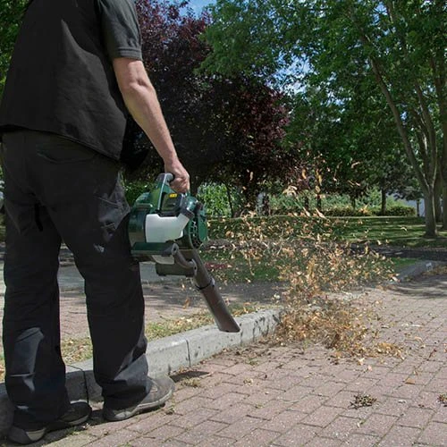 Webb BV26 26cc Petrol Blow Vac 4 Webb BV26 26cc Petrol Blow Vac - Image 2