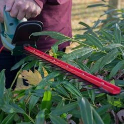 Webb 500w 51cm Cut Electric Hedge Trimmer -Yougarden Shop 180264 5