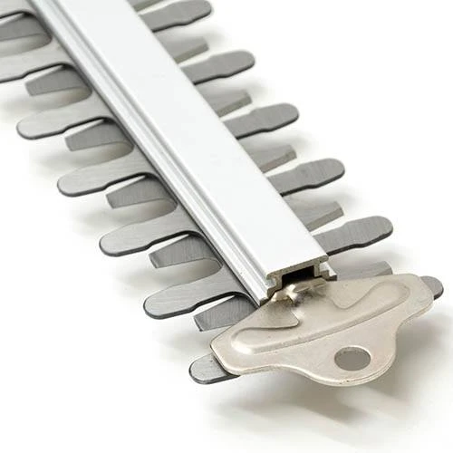 Webb 20v 2Ah Cordless Hedge Trimmer 7 Webb 20v 2Ah Cordless Hedge Trimmer - Image 5