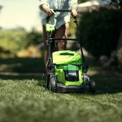 Greenworks 40v 40cm Walk Behind Mower With 2 X 2Ah Batteries And Charger -Yougarden Shop 180287 4