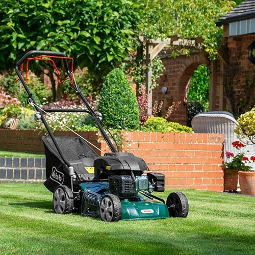 Classic 46cm (18") Self Propelled Petrol Rotary Lawnmower 4 Classic 46cm (18") Self Propelled Petrol Rotary Lawnmower - Image 2